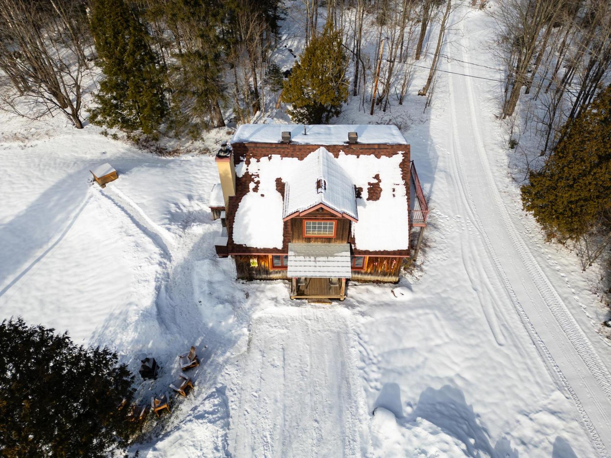 Le Baluchon Eco-Villegiature Saint-Paulin Exteriör bild